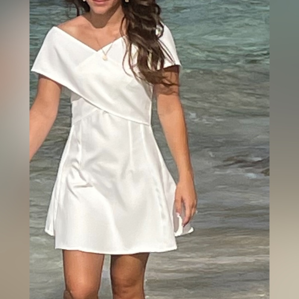 White off the shoulder short dress